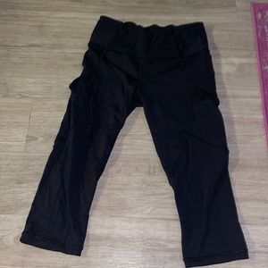 Black Mesh Lululemon Cropped Leggings